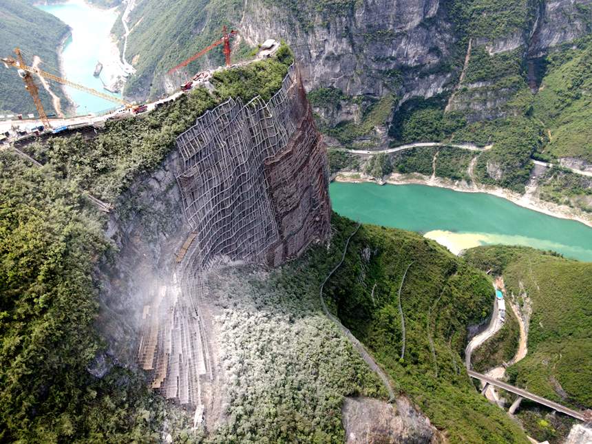 ĿǰF·¡̡ѽ(jng)깤깤նιD