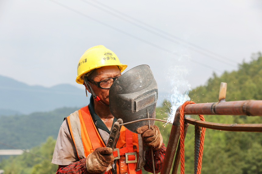 82Fʮ;·4˶늺I(y)f͢z