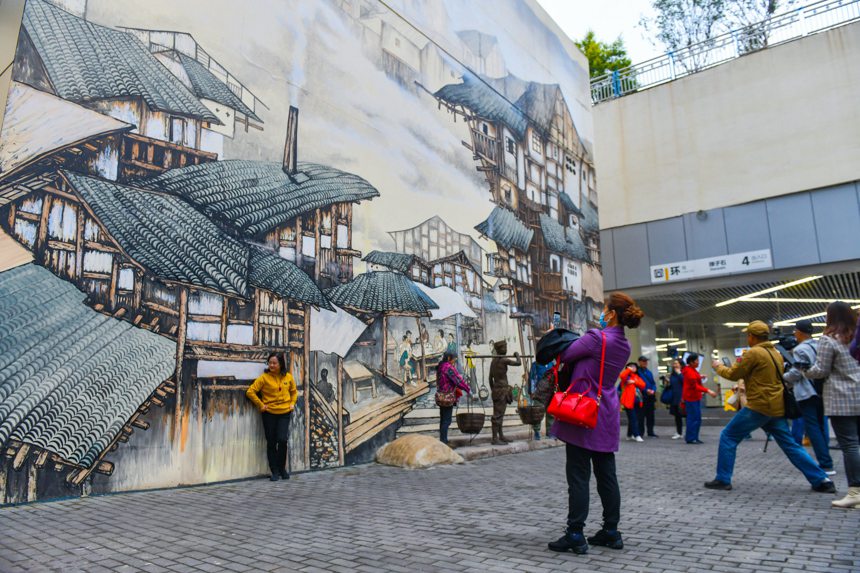 ؑc܉ͨʯվ4̖οǰuz