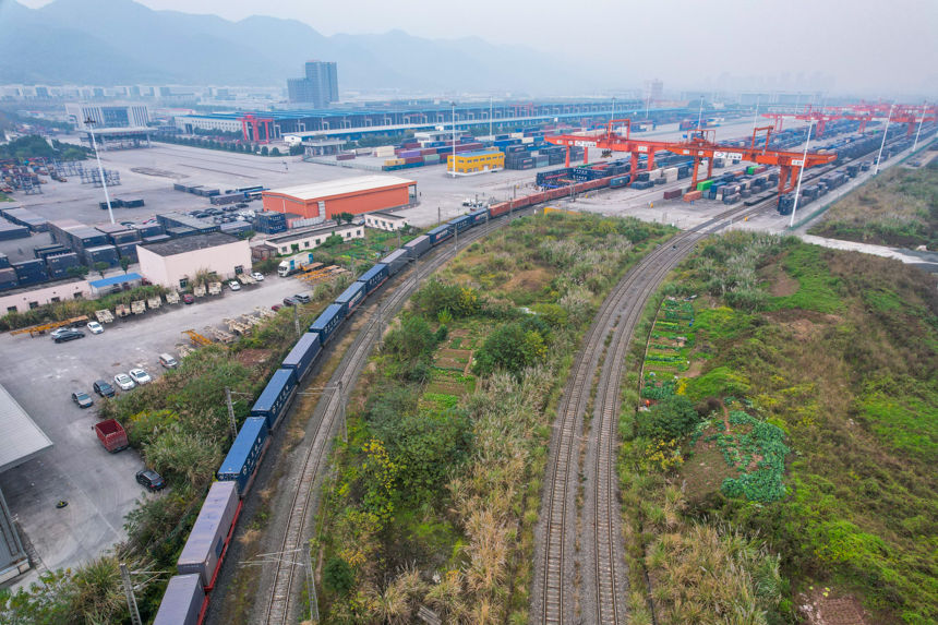 124F·塪f󣩇Hװl(f)uz