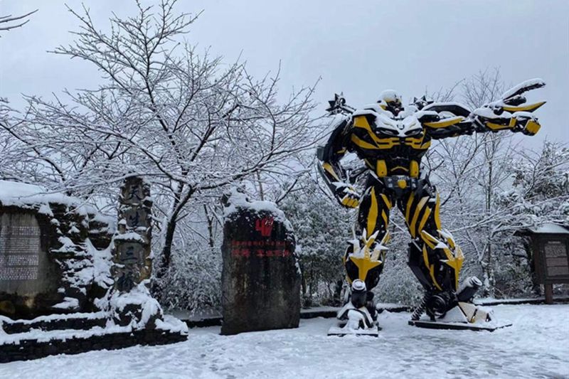 天生三橋雪景實拍圖。武隆景區(qū)供圖