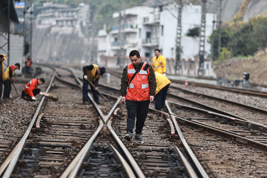 ؑcվ(ni)·O(sh)M(jn)оCϴ\ȫK־z