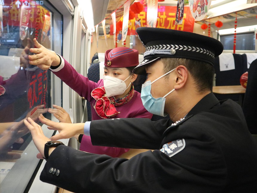 Ї(gu)F·ɶּF(tun)޹˾ؑc\(yn)ǰ܇ĺz