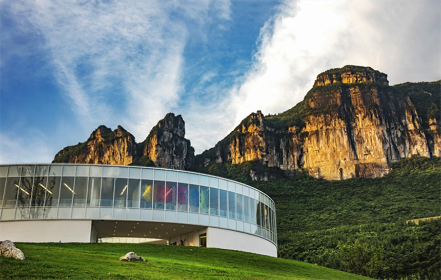 Љ·HUˇg(sh)ȼم^(q)¡^(q)D