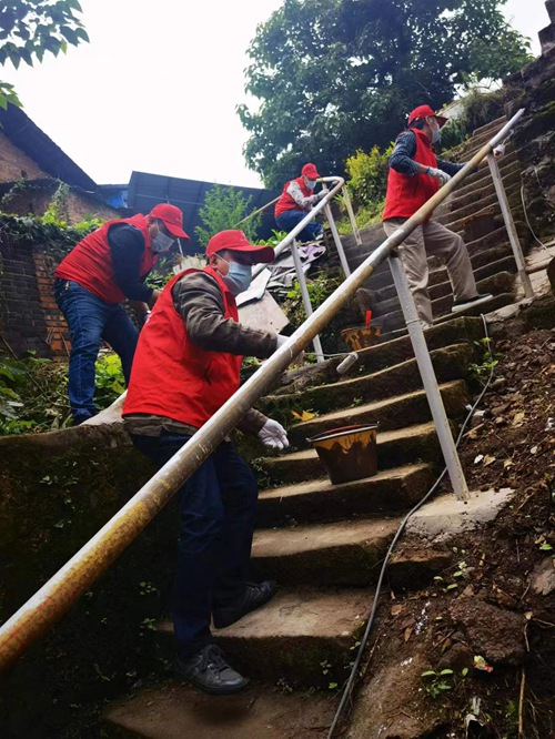 ־ԸM(jn)ɳƺ΅^(q)̎D