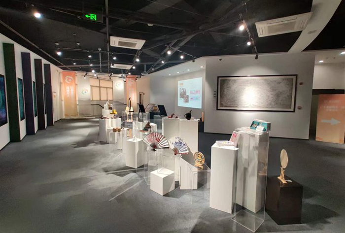 獨(dú)具魅力的銀行展廳。受訪者供圖