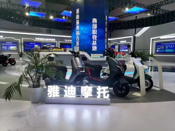 雅迪摩托。徐雯瑄攝