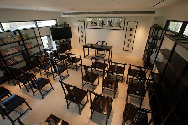 為村明德書院為村明德書院。