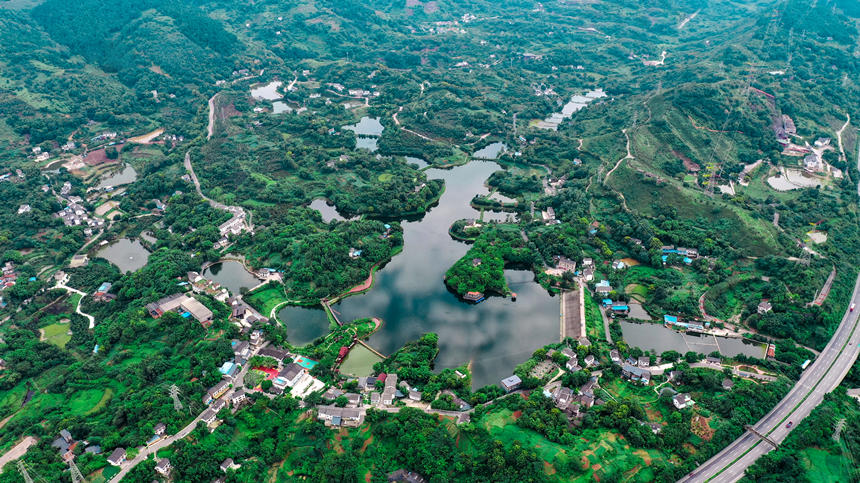 產(chǎn)城景人融合發(fā)展的廣陽(yáng)灣智創(chuàng)生態(tài)城。廣陽(yáng)灣智創(chuàng)生態(tài)城供圖