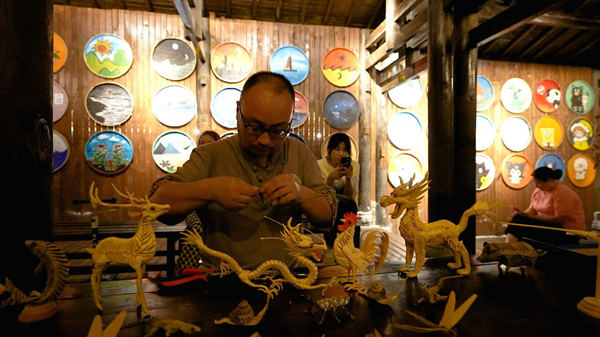 酉州古城耍事多。酉陽縣委宣傳部供圖