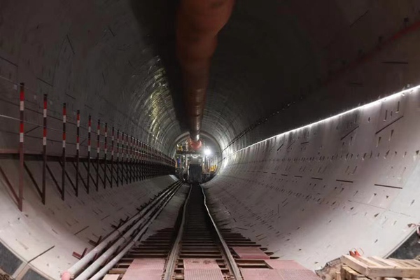 繡湖路站至寶圣湖站盾構(gòu)區(qū)間隧道。交通開投鐵路集團供圖