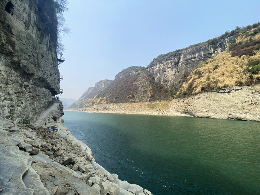 陡峭的烏江棧道。黃河攝