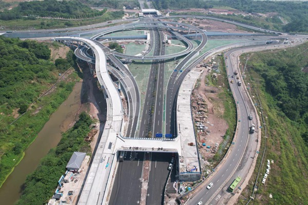 通江立交。重慶城發(fā)公司供圖