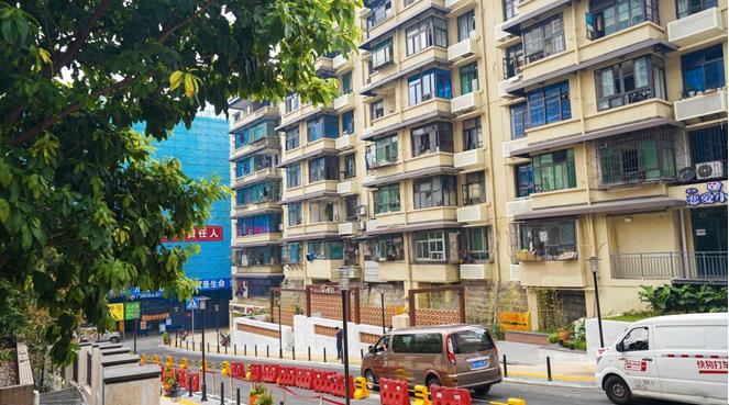 民主村片區(qū)國(guó)美支路改造后新面貌。九龍城市更新公司供圖