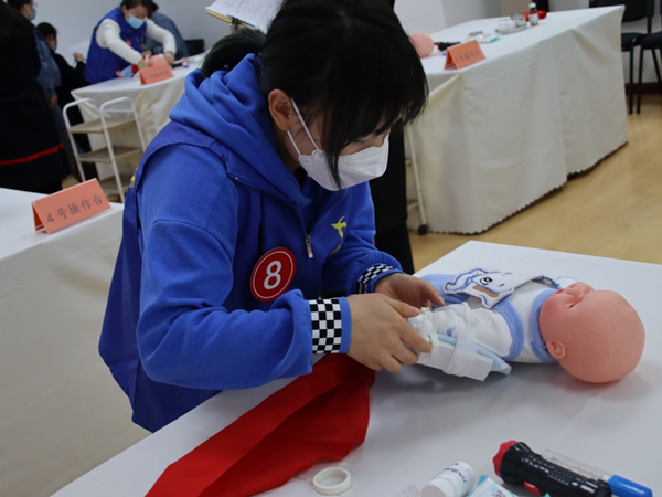 比賽現(xiàn)場(chǎng)。重慶高新區(qū)政務(wù)服務(wù)和社會(huì)事務(wù)中心供圖