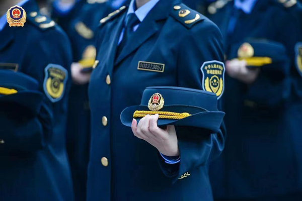 戴帽儀式。重慶市市場監(jiān)督管理局供圖