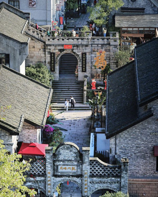 龍門浩老街一角。南岸區(qū)委宣傳部供圖