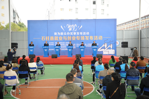 發(fā)言人來了現(xiàn)場。黎超攝