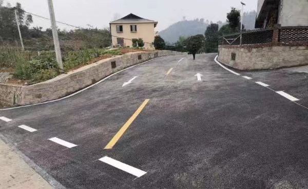 鄉(xiāng)村環(huán)境變美。豐盛鎮(zhèn)供圖