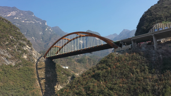 城開高速蓼子特大橋。重慶高速集團供圖