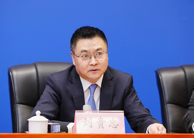 劉貴忠。石濤攝