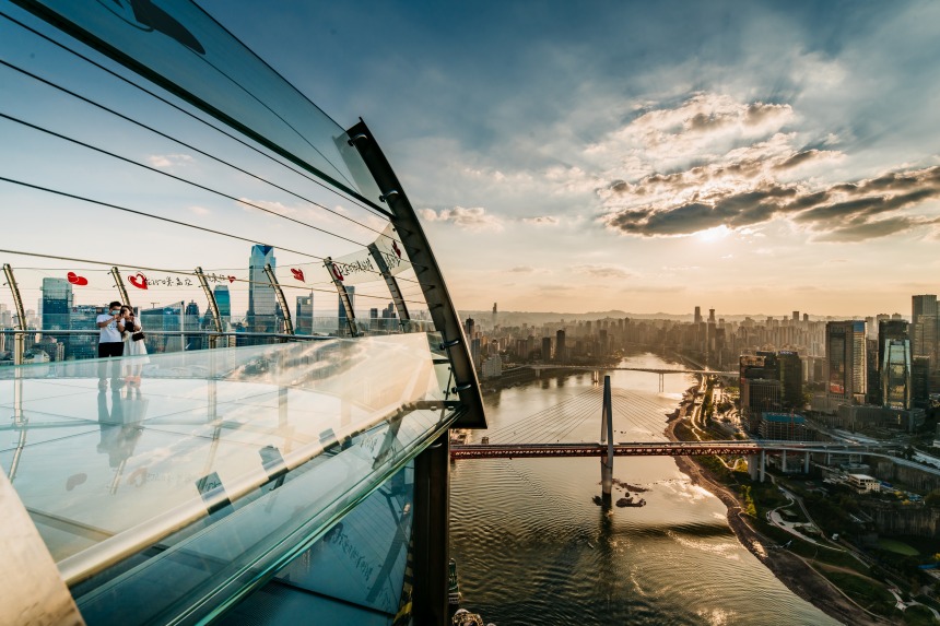 探索艙·云端樂(lè)園。重慶來(lái)福士供圖