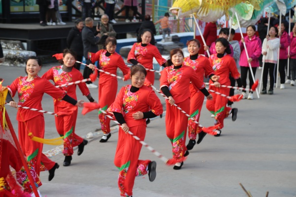 往年鬧元宵民俗活動(dòng)現(xiàn)場(chǎng)。景區(qū)供圖