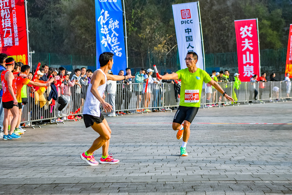 比賽現(xiàn)場(chǎng)。曹鳴鷗攝