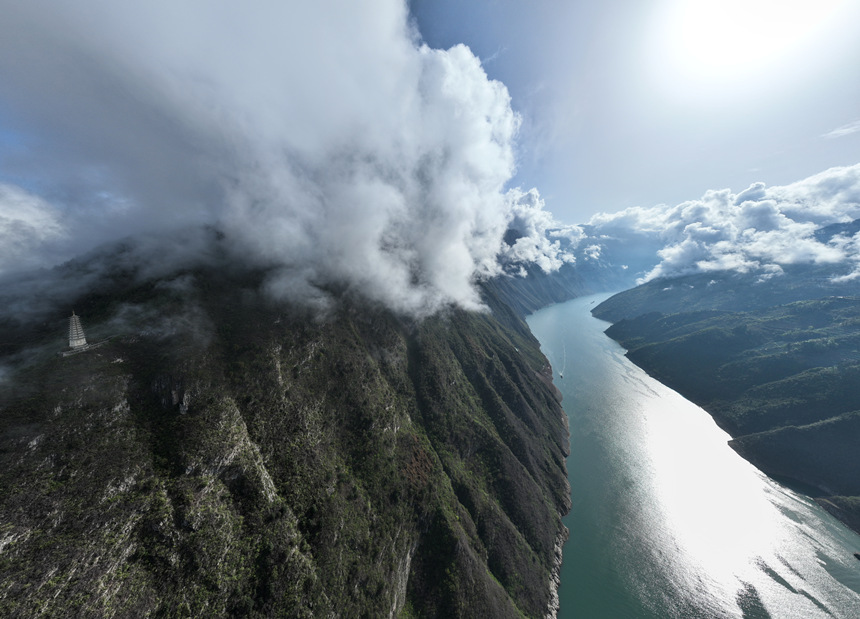 雨過天晴后的巫峽景色。譚瑜州攝