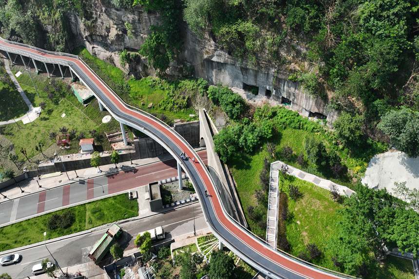 大渡口區(qū)重鋼崖線山城步道。楊敏攝