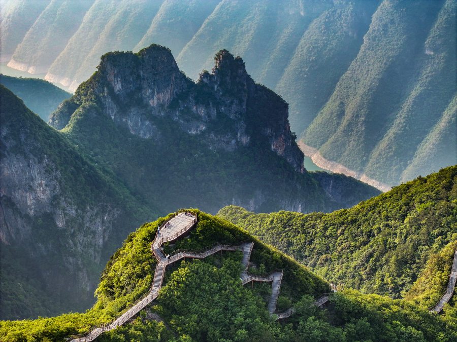 夏日巫峽美。王正坤攝