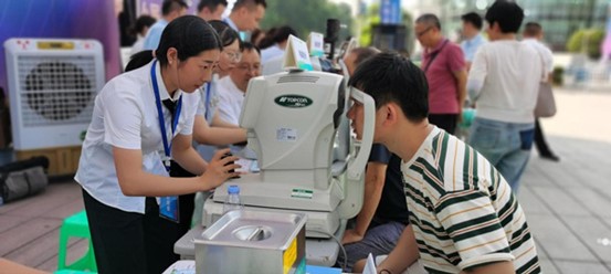 活動現(xiàn)場。重慶愛爾眼科醫(yī)院總院供圖