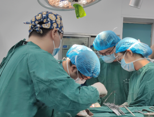 手術(shù)現(xiàn)場。重慶西區(qū)醫(yī)院供圖