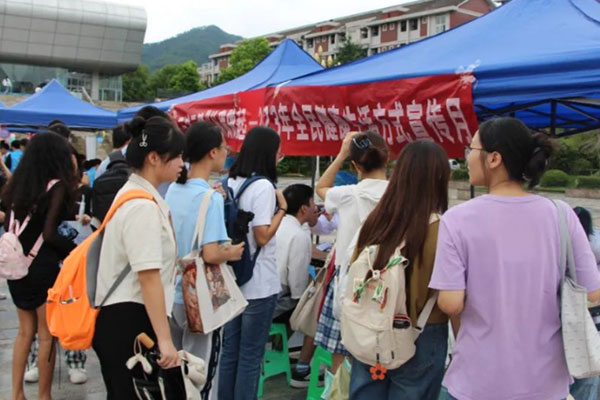 活動(dòng)現(xiàn)場(chǎng)。重醫(yī)附屬口腔醫(yī)院供圖