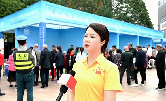 活動(dòng)現(xiàn)場(chǎng)。重慶愛爾眼科醫(yī)院總院供圖