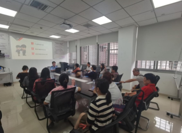 開(kāi)展反詐專題宣傳活動(dòng)。光大銀行重慶分行供圖