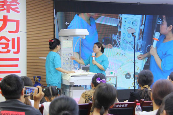 能力提升——新生兒急救培訓(xùn)。江津區(qū)婦幼保健院供圖