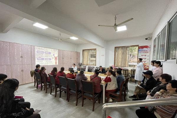 活動現(xiàn)場。重慶醫(yī)藥高等?？茖W(xué)校附屬第一醫(yī)院供圖