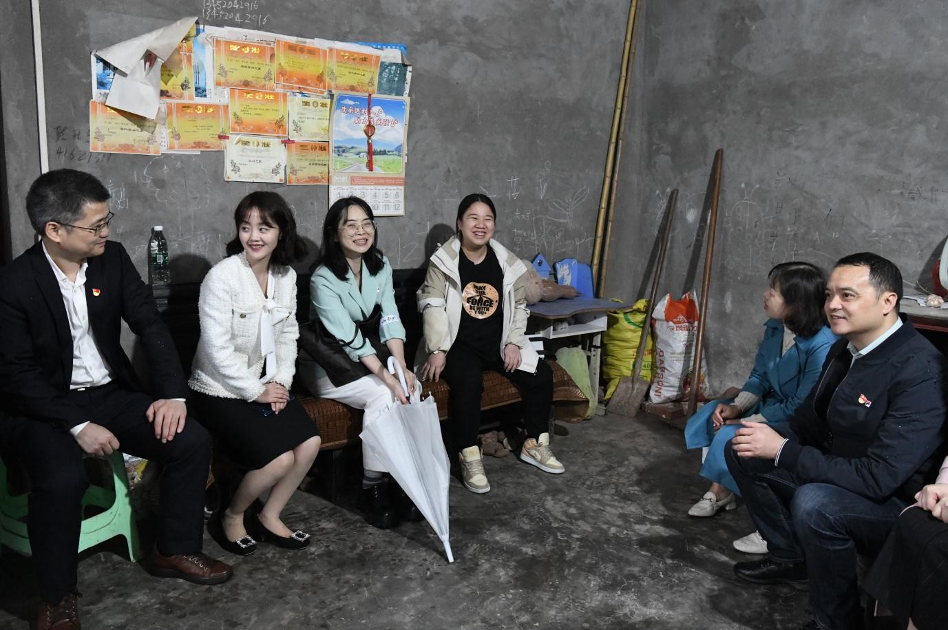 入戶走訪孕產(chǎn)婦。璧山區(qū)婦幼保健院供圖