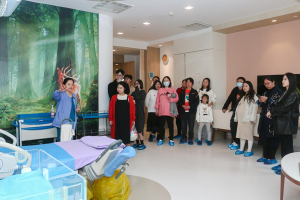 活動現(xiàn)場。重慶安琪兒婦產(chǎn)醫(yī)院供圖