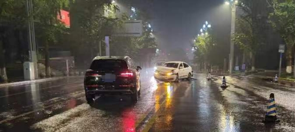 事故現(xiàn)場。重慶市公安局江北區(qū)分局供圖