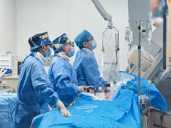 急救中。重慶康心醫(yī)院供圖