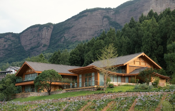 阡陌里·劍山居民宿設(shè)計實(shí)景圖。市住房城鄉(xiāng)建委供圖