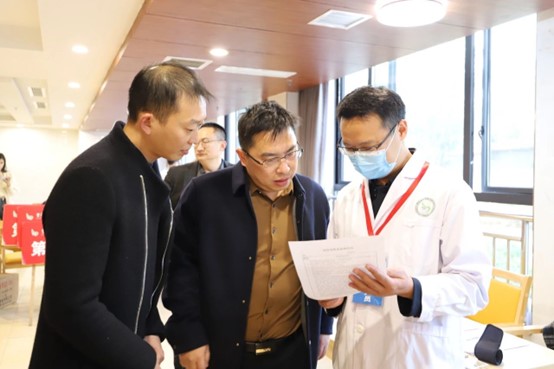 體檢現(xiàn)場。墊江縣人民醫(yī)院供圖