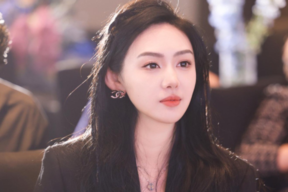 辜婷婷在活動(dòng)現(xiàn)場(chǎng)。重慶諾美欣悅醫(yī)療美容診所供圖