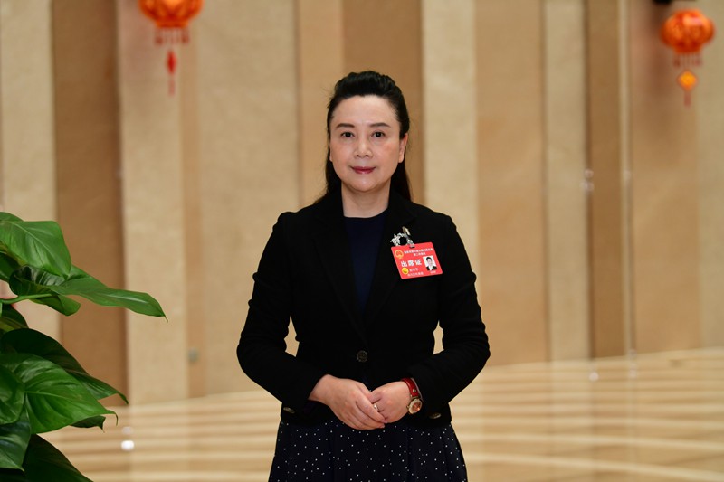 重慶市人大代表、學(xué)平大健康產(chǎn)業(yè)集團有限公司董事長彭學(xué)平。受訪者供圖