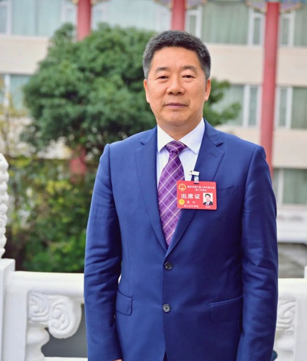 重慶市人大代表，重慶機場集團黨委書記、董事長戴科。受訪者供圖