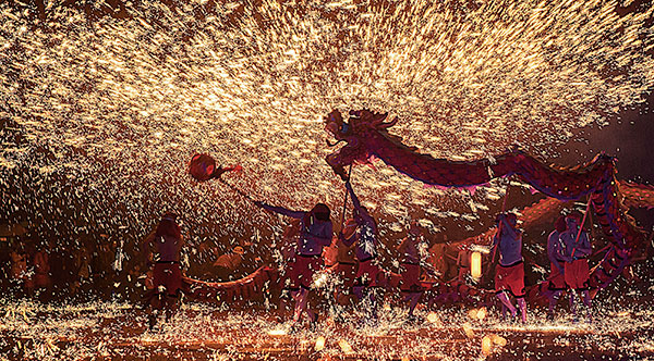 入展作品—葉曉紅《火龍鬧春》。主辦方供圖