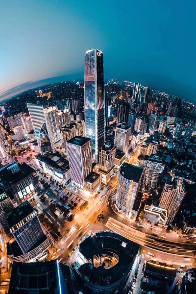 觀音橋商圈。江北區(qū)委宣傳部供圖