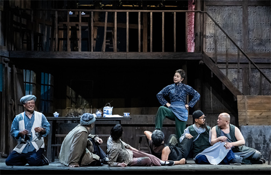 《河街茶館》劇照?？菇ㄌ霉﹫D